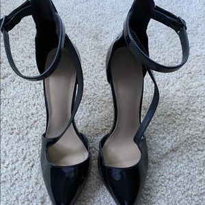 Black Pointed Heels
